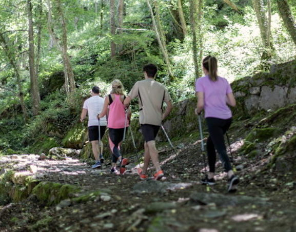 Marche nordique. Mini cure sportifs